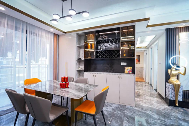 99㎡四居室，流行定制家具+靈動配色，打造不同生活體驗